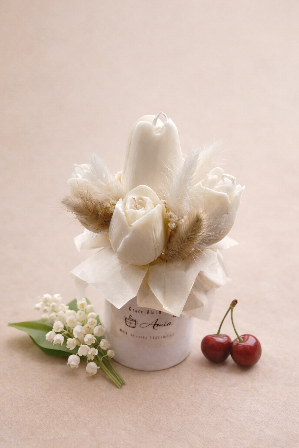 Grace Bloom- Käsitöö küünlakimp- valged tulbid